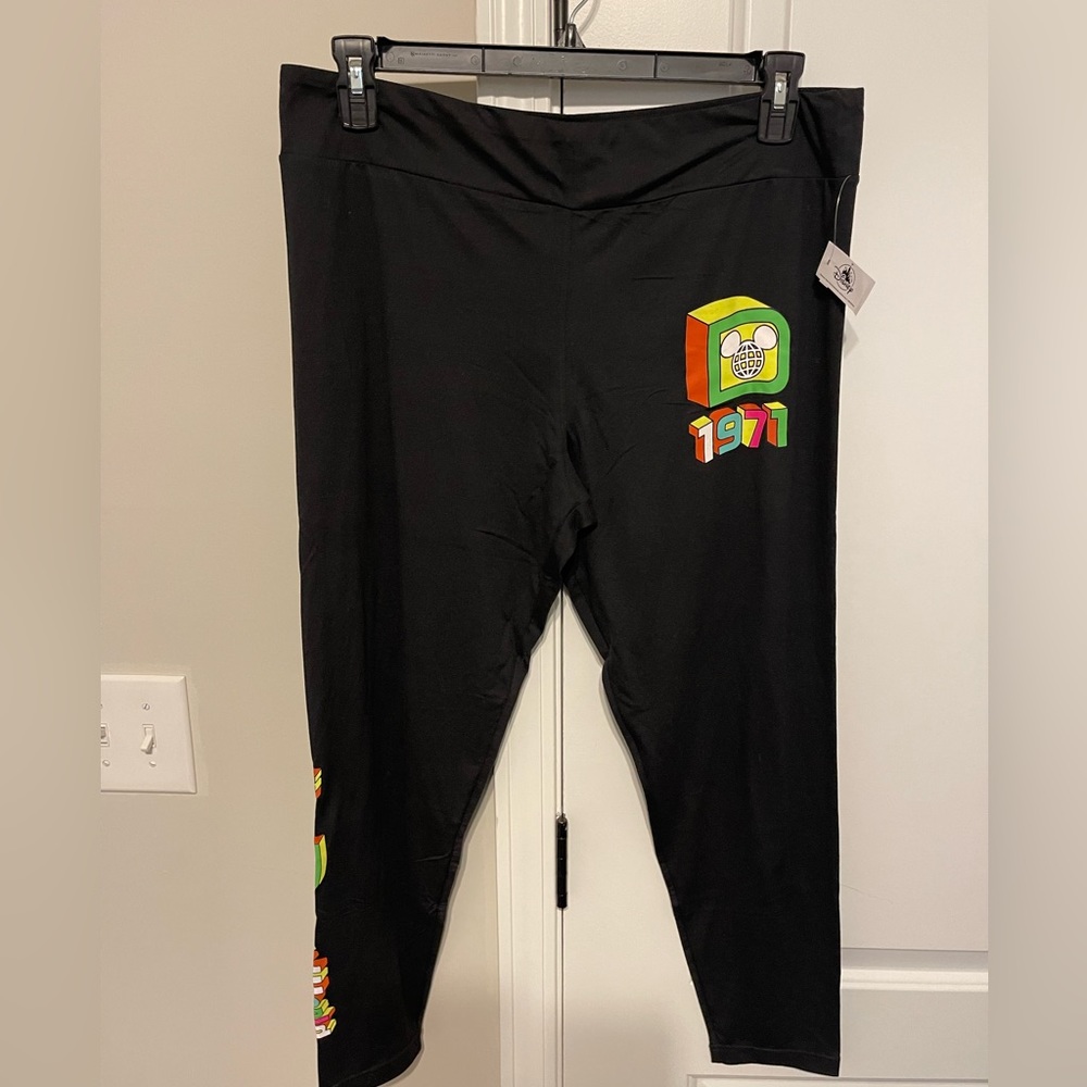 Disney world legging NWT